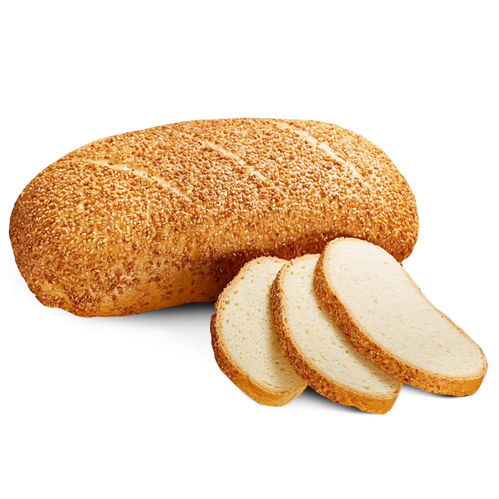 Ein ovaler Laib frisches, glutenfreies, helles Sesambrot, daneben drei Scheiben