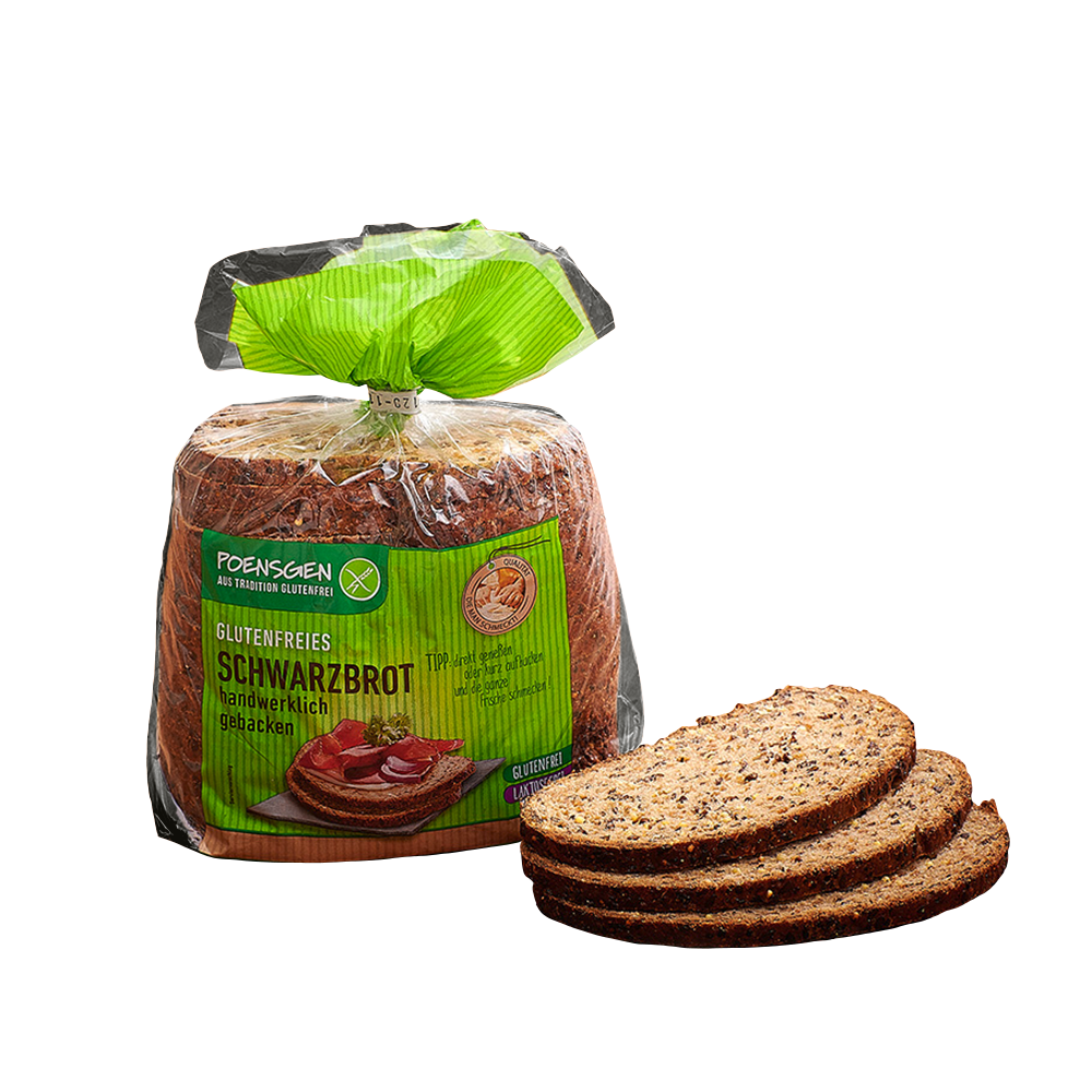 Drei braune Scheiben von Poensgen Schwarzbrot, daneben die Produktverpackung, eine transparente Brottüte mit grünem Etikett
