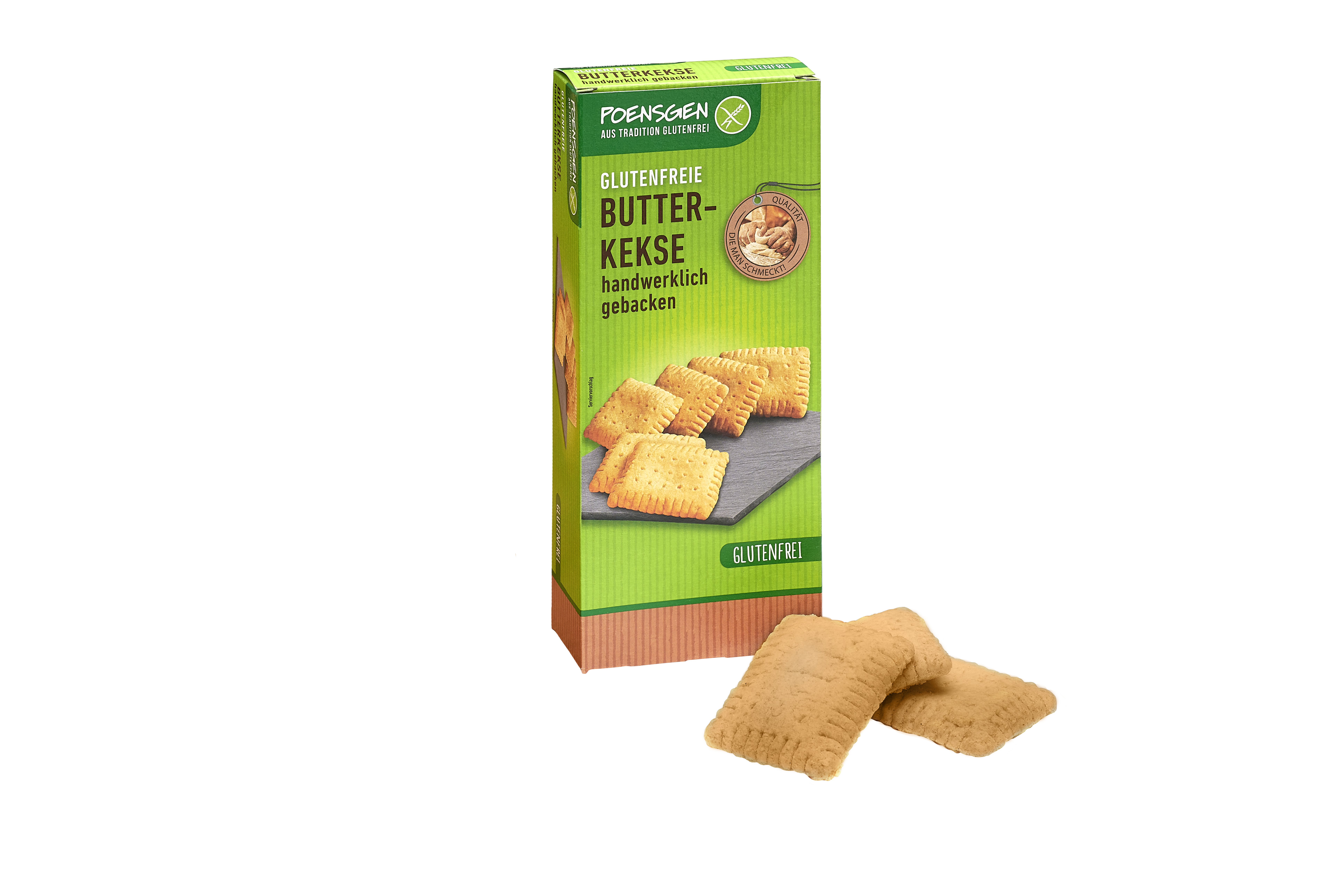 Drei goldbraun gebackene glutenfreie Butterkekse neben der Poensgen Produktpackung